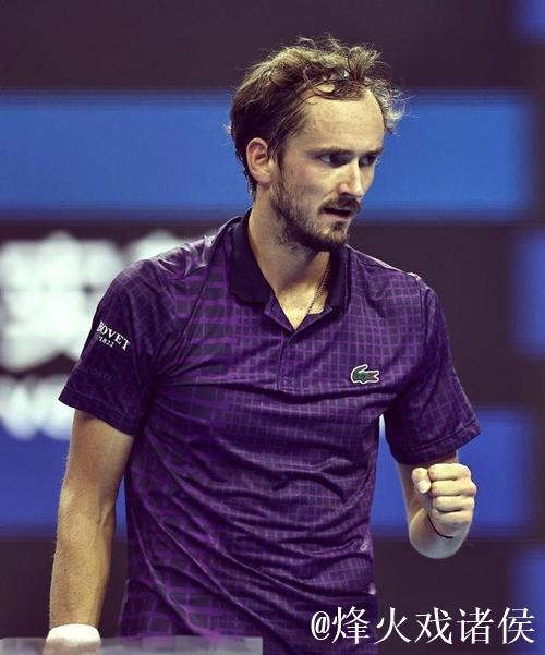 梅德韦杰夫决胜盘退赛 勒纳-钱首进巡回赛决赛 梅德韦杰夫决胜盘退赛 勒纳-钱首进巡回赛决赛