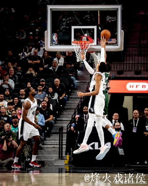 文班亚马23分浓眉30+13詹姆斯18+5+8 马刺击败湖人 文班亚马23分浓眉30+13詹姆斯18+5+8 马刺击败湖人